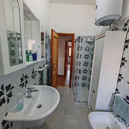 아파트 Dino Domus *